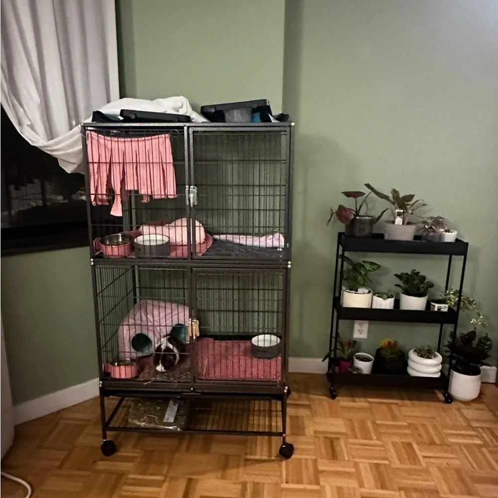 Deluxe Black and Pink Small Pet Cage